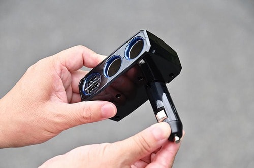 車用増設ソケットおすすめ カシムラ 2連ダイレクトソケット 2リバーシブル USB自動判定 4.8A(KX-202) イメージ3