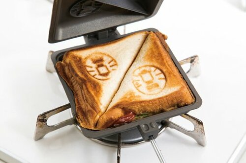 ロゴマークの焼き目がキュート!コールマンのお値頃ホットサンドメーカー イメージ2