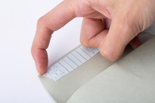 はくり紙を剥がさず貼れて 作業スピードがあがる両面テープ イメージ