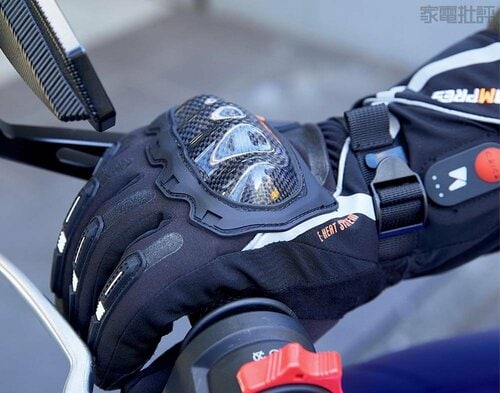 ナックルガードがハードタイプで安心 バイク用電熱グローブおすすめ イメージ