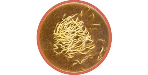地元の人も納得の平打ちちぢれ極太麺