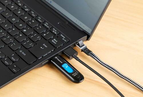 【接続性】HDMIや有線LANなど接続性は完璧！ 小型ノートPCおすすめ イメージ3