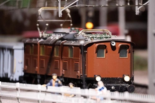 おすすめ2:鉄道模型の撮影も余裕でできる ミラーレス一眼おすすめ イメージ