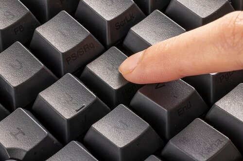 カチャカチャせずボスボスとした音 PFU「HHKB Studio」おすすめ イメージ