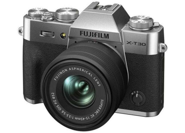 3WAY雲台で縦構図にも！ 軽量で高さ調節が楽なおすすめ三脚｜『家電批評』新製品FLASH【カメラ編】